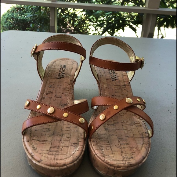 Michael Kors Wedged Shoes - Picture 2 of 4